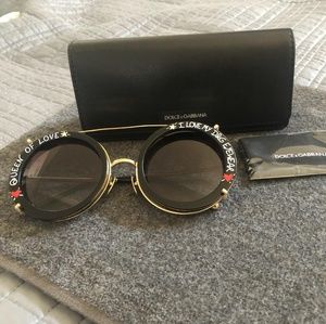 ☄️💥 HOST PICK 05/06! 🥳🎉 NWT DOLCE & GABBANA Sunglasses